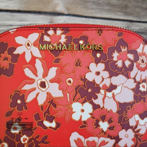 NWT Michael Kors Emmy dark Sangria travel pouch - Picture 2 of 7
